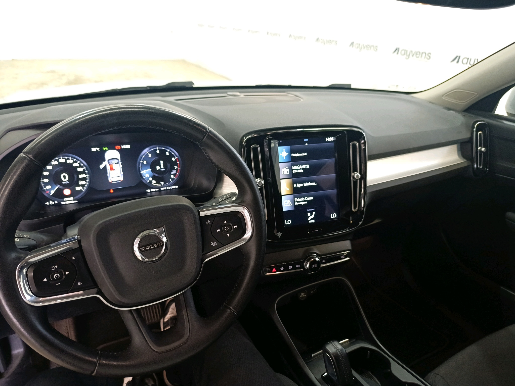 Volvo XC40 — fotografia 4