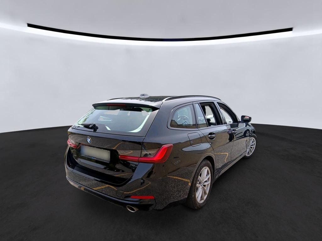 BMW 318d — fotografia 2