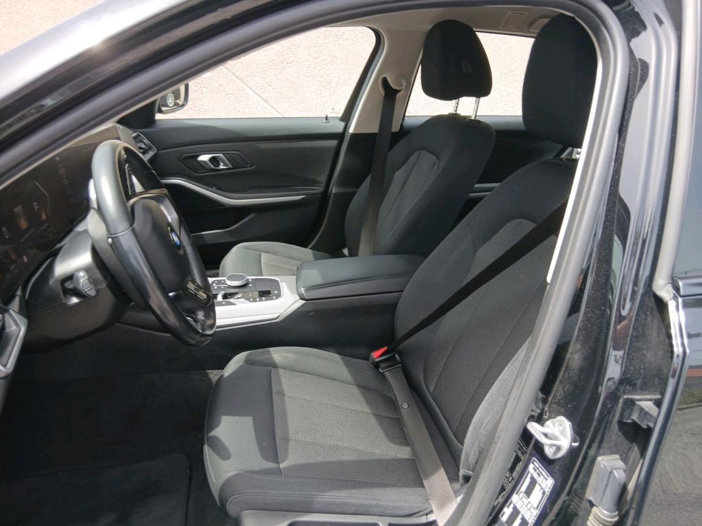 BMW 318d — fotografia 4