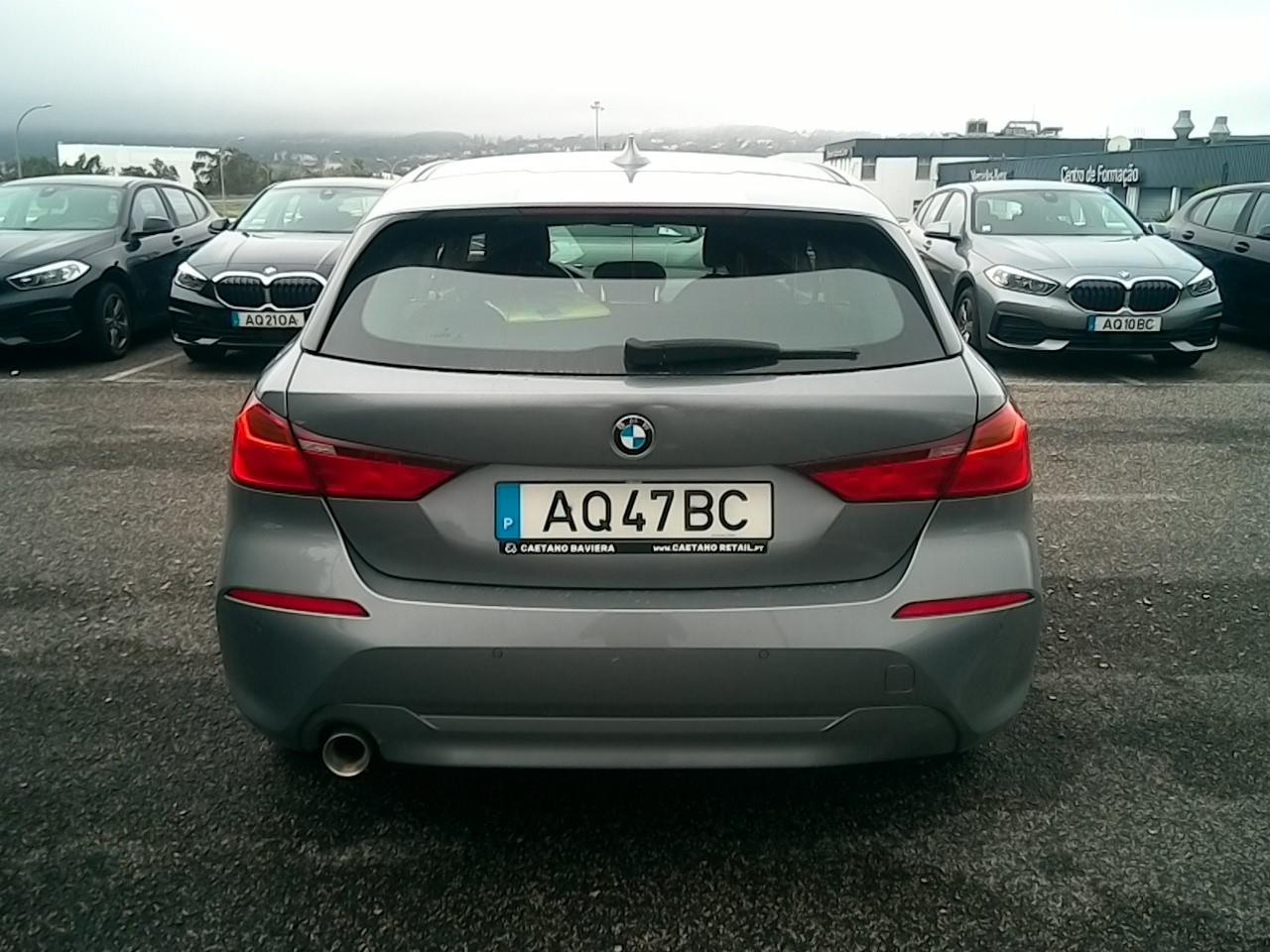 BMW 116i — fotografia 4