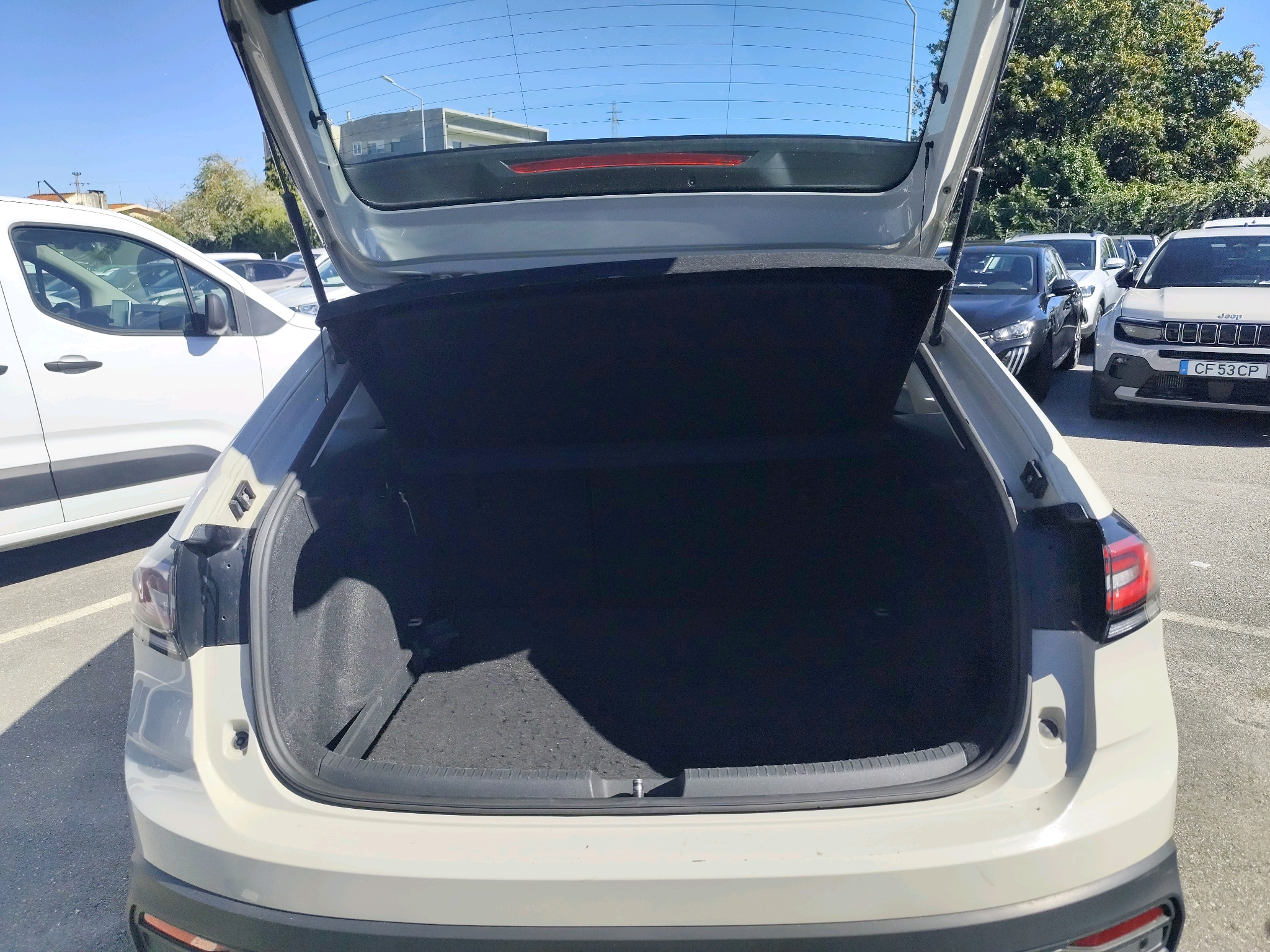 Volkswagen Taigo — fotografia 10