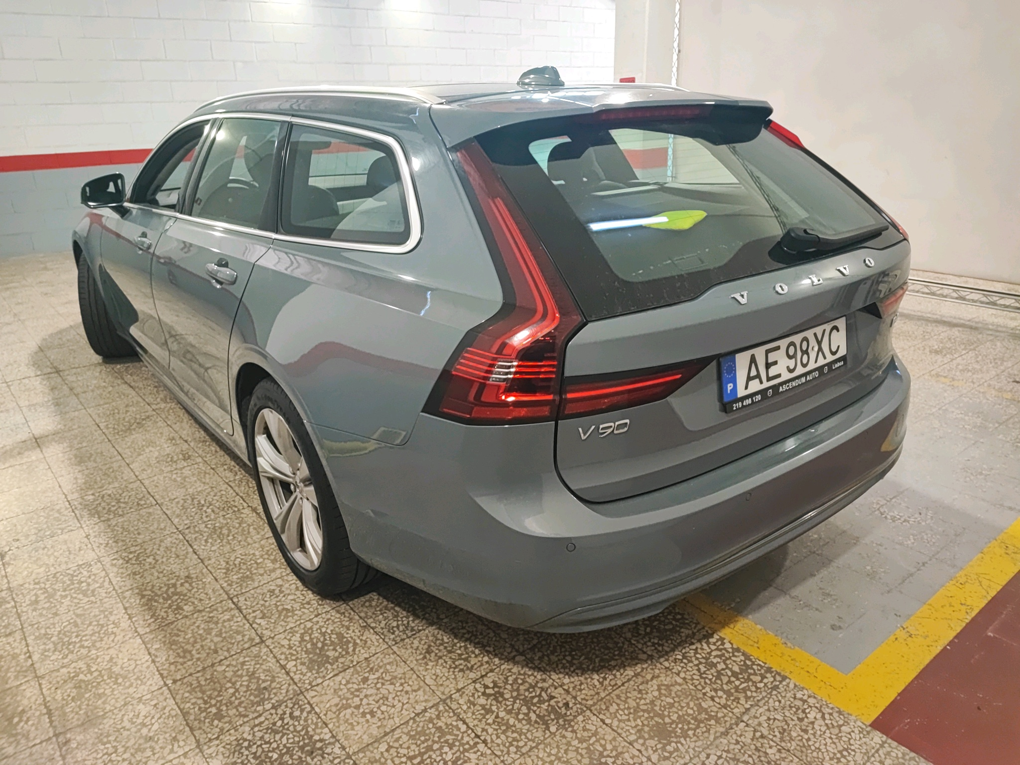 Volvo V90 — fotografia 2