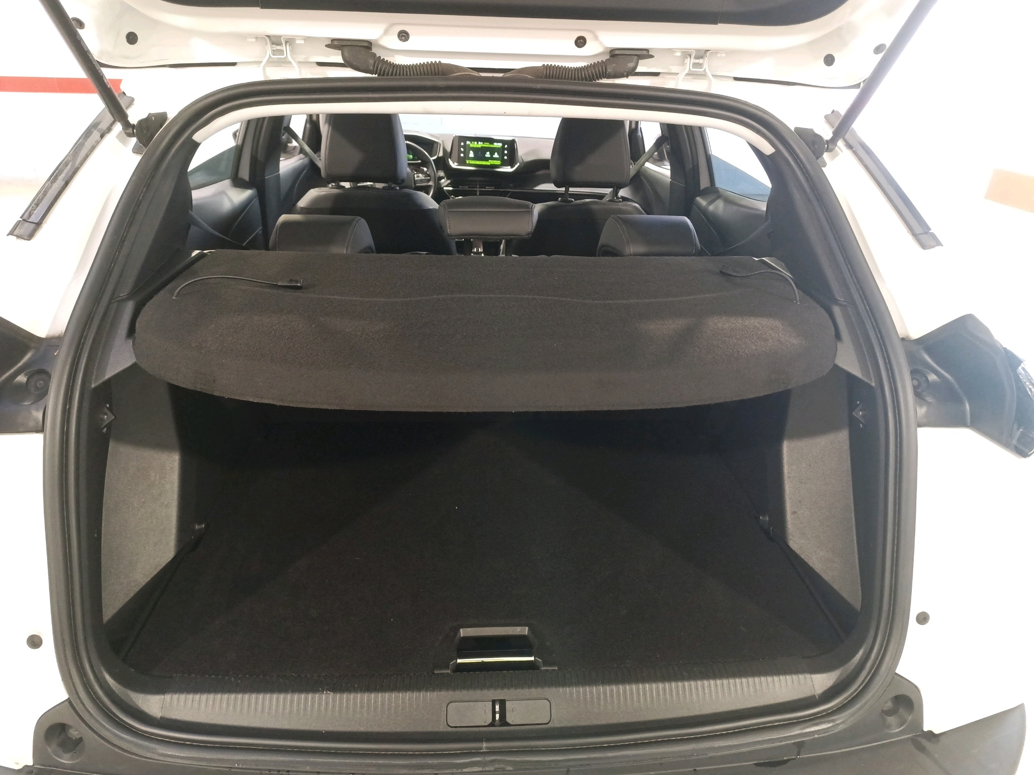 Peugeot 2008 — fotografia 12