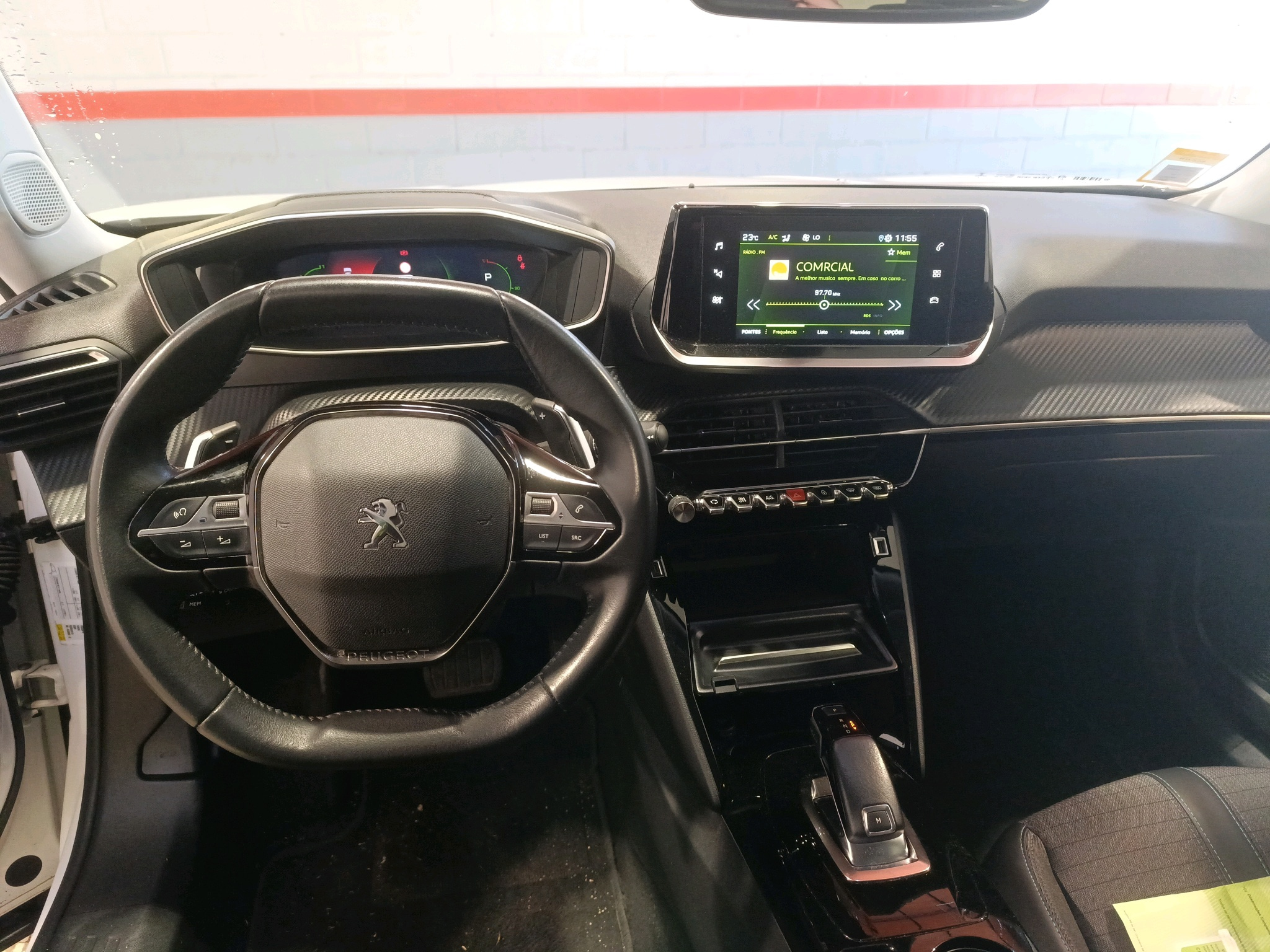 Peugeot 2008 — fotografia 3