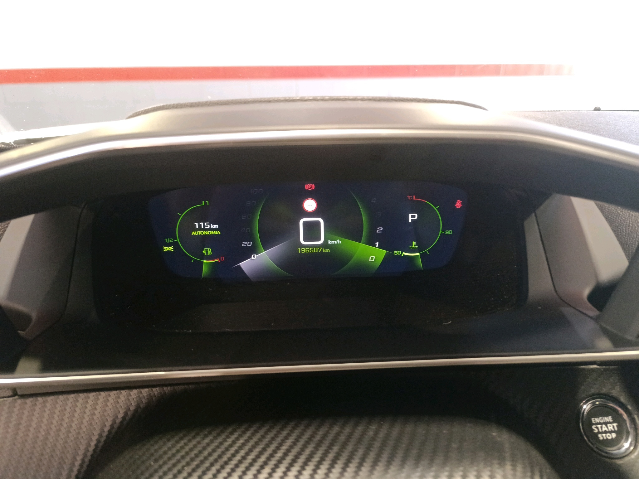 Peugeot 2008 — fotografia 7