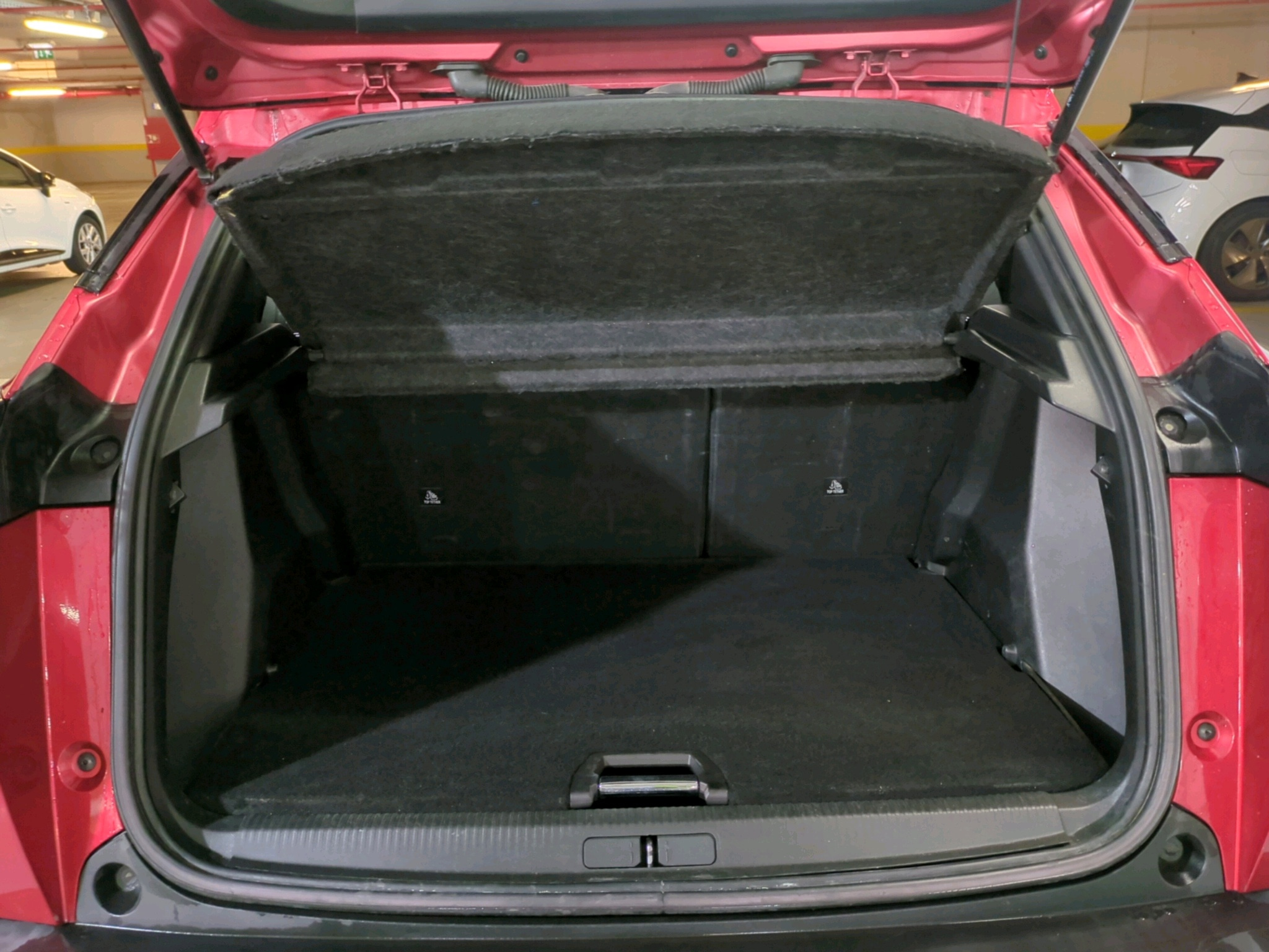 Peugeot 2008 — fotografia 10