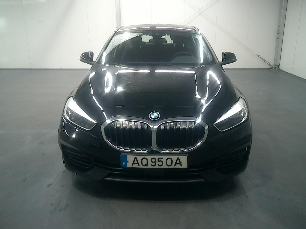 BMW 116i — fotografia 2