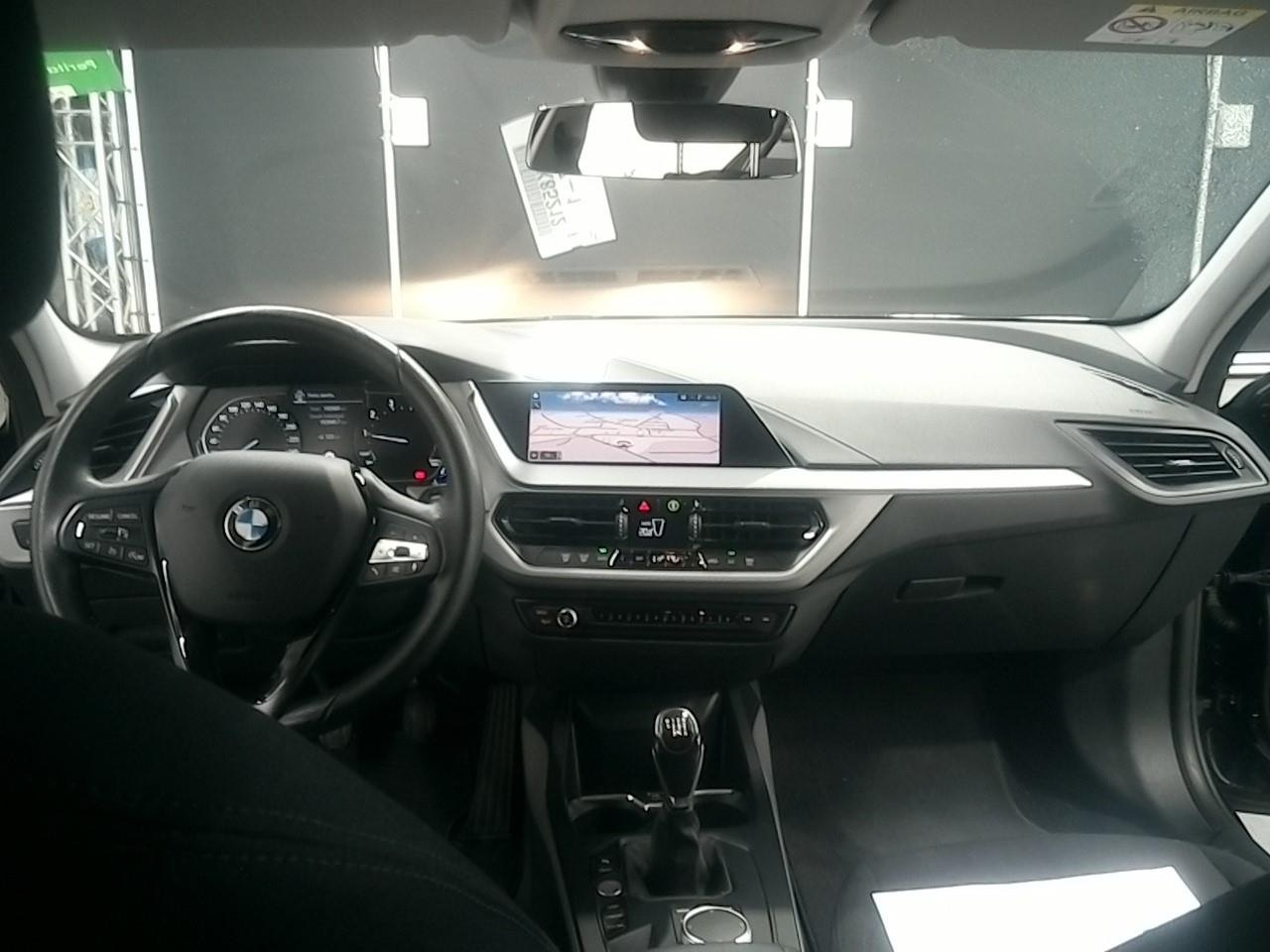 BMW 116i — fotografia 4