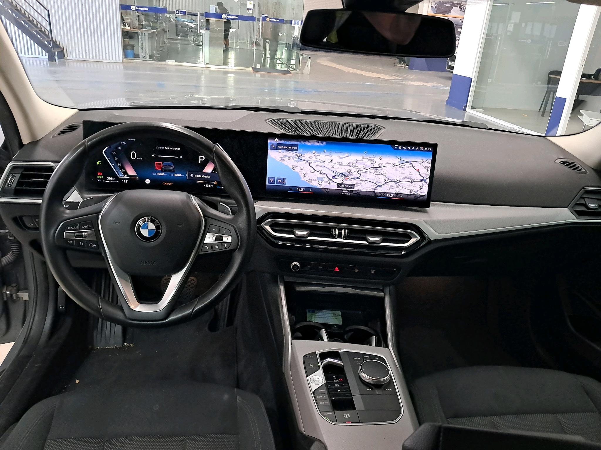 BMW 318d — fotografia 3