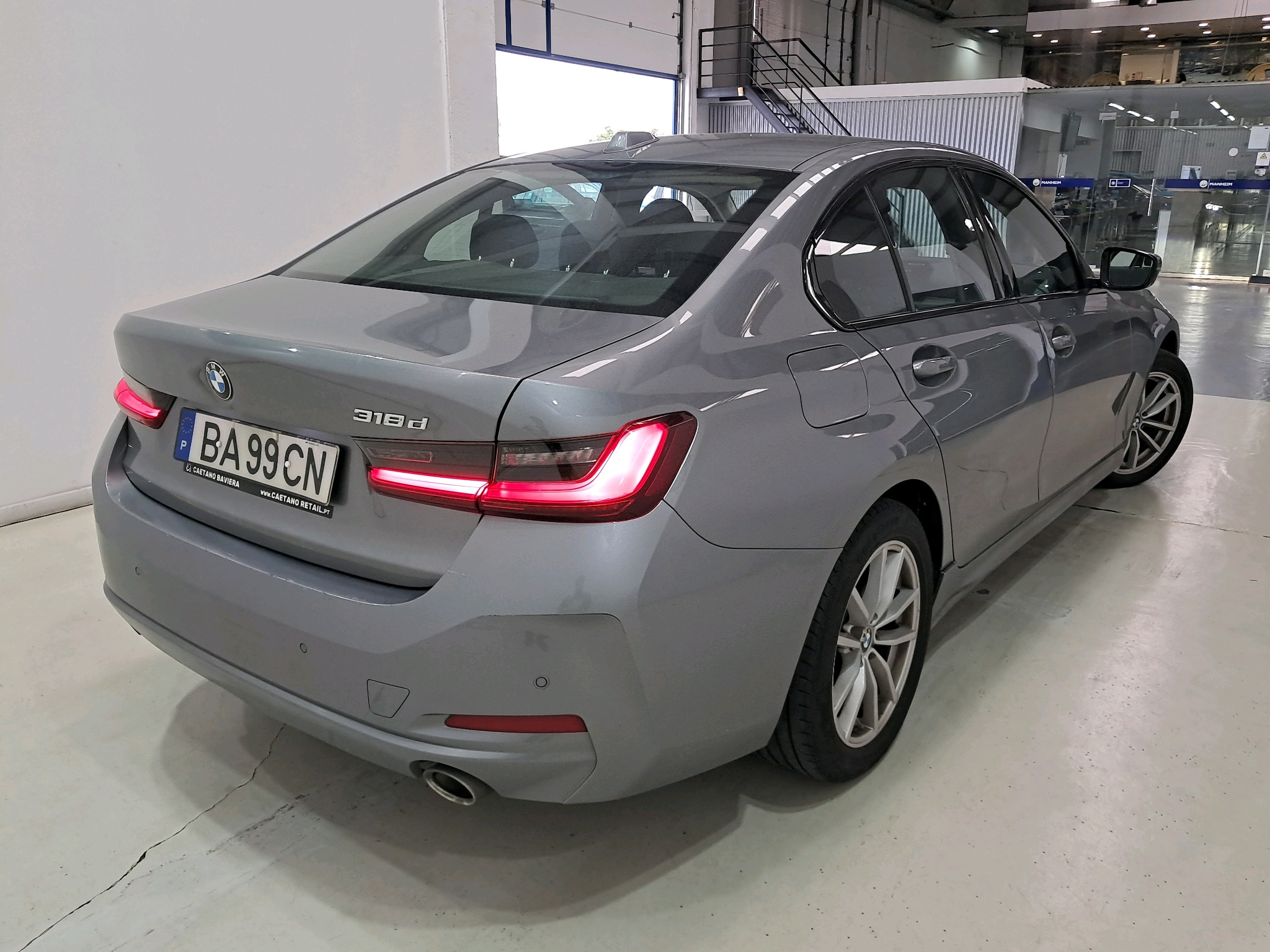 BMW 318d — fotografia 6